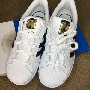 Kids Adidas superstar original shell toe